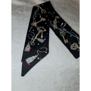 Women's Black Gold Key Print Scarf and Twillie